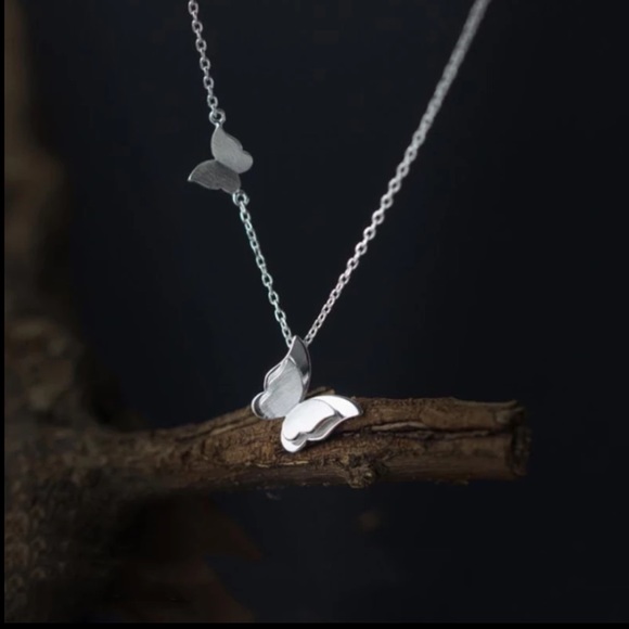 NEW Sterling Silver Double Butterfly Necklace - Picture 3 of 5